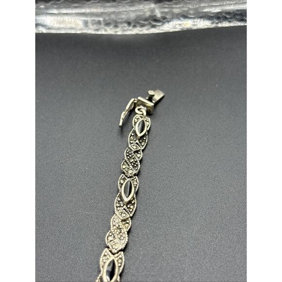 Vintage Sterling Silver Onyx 7" Bracelet Marcasite Bracelet 13 Grams W18 - Picture 11 of 11